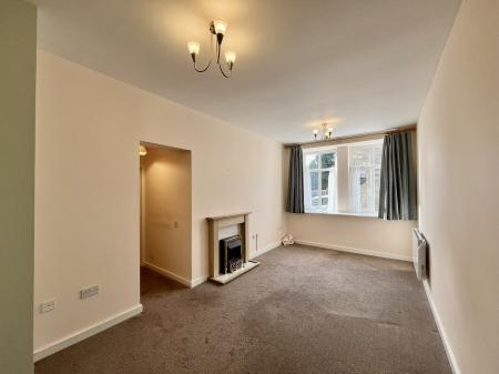 2 bedroom Flat to let in Spencers Wood, Bromley Cross, Bolton, BL7