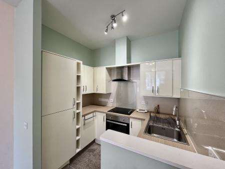 2 bedroom Flat to let in Spencers Wood, Bromley Cross, Bolton, BL7