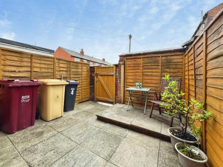 2 bedroom Terraced House to let in Murton Terrace, Astley Bridge, Bolton, BL1