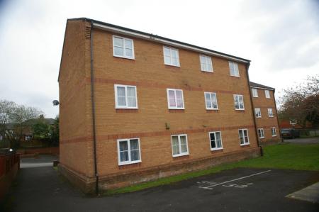 2 bedroom Flat to let in Torrisdale Close, Deane, Bolton, BL3