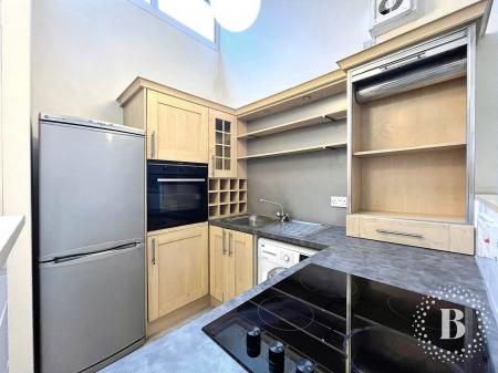 2 bedroom Flat for sale in Spencers Wood, Bromley Cross, Bolton, BL7