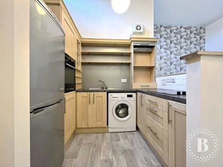 2 bedroom Flat for sale in Spencers Wood, Bromley Cross, Bolton, BL7
