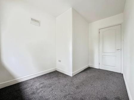 3 bedroom Semi-detached house to let in Valpy Avenue, Tonge Moor, Bolton, BL2