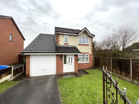 4 bedroom Detached house to let in Platt Lane, Wigan, Wigan, WN1