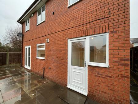 4 bedroom Detached house to let in Platt Lane, Wigan, Wigan, WN1