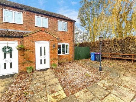 The Old School Yard, Swineshead, PE20