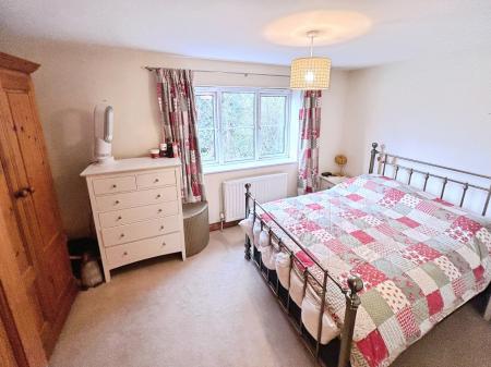 3 bedroom End of terrace house to let in The Old School Yard, Swineshead, PE20