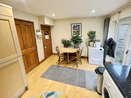 3 bedroom End of terrace house to let in The Old School Yard, Swineshead, PE20