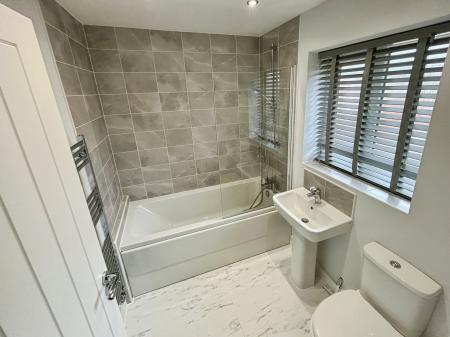 3 bedroom Detached house to let in Woodland Road, Kirton, PE20