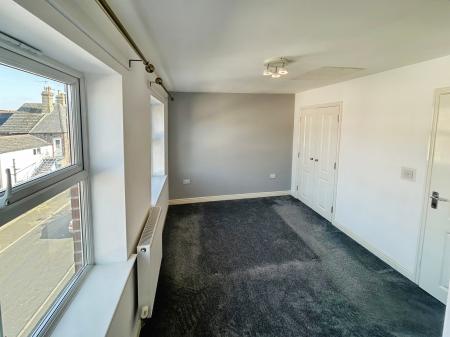4 bedroom Town house to let in Pearl Terrace, Haven Village, Boston, PE21