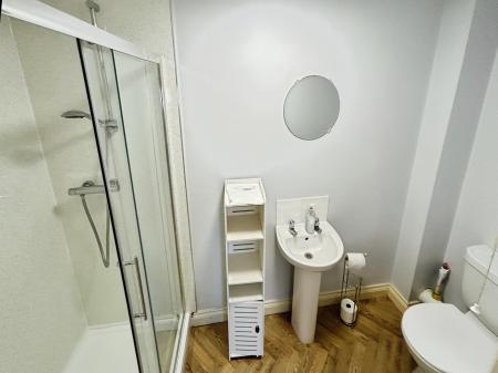 3 bedroom Semi-detached house to let in Church Meadows, Kirton, PE20