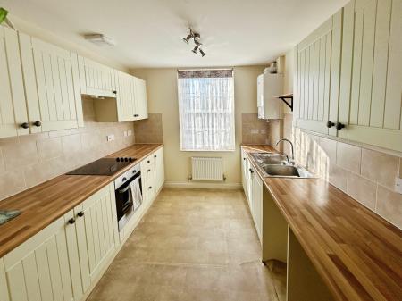 3 bedroom Semi-detached house to let in Church Meadows, Kirton, PE20