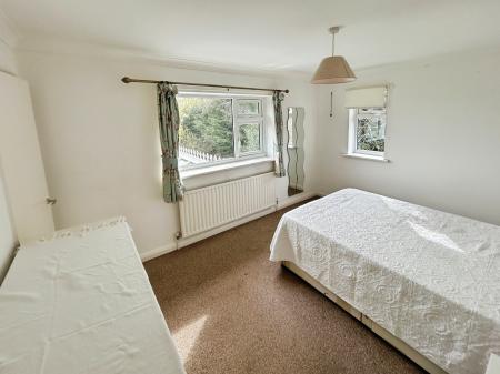 3 bedroom Semi-detached house to let in Fen Lane, East Keal, PE23