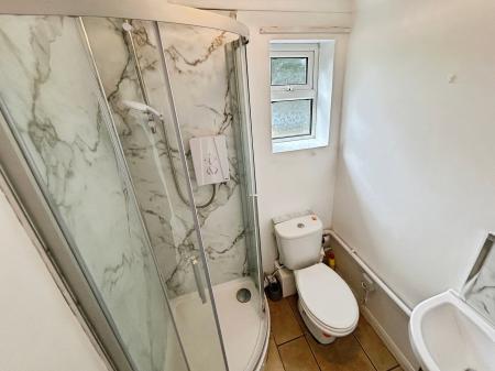 3 bedroom Semi-detached house to let in Fen Lane, East Keal, PE23