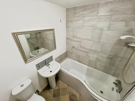 3 bedroom Semi-detached house to let in Fen Lane, East Keal, PE23