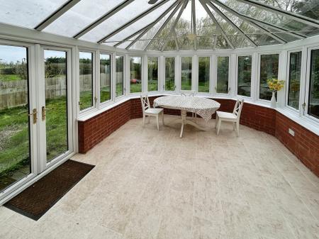 3 bedroom Semi-detached house to let in Fen Lane, East Keal, PE23