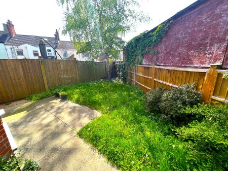 2 bedroom Semi-detached house to let in Charles Street, Boston, PE21