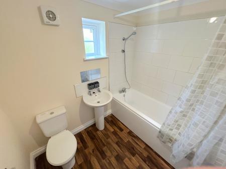 2 bedroom Semi-detached house to let in Charles Street, Boston, PE21
