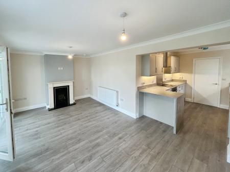 3 bedroom Bungalow to let in Poplar Court, Old Leake, PE22