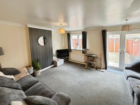 3 bedroom House to let in The Square, Kirton, PE20