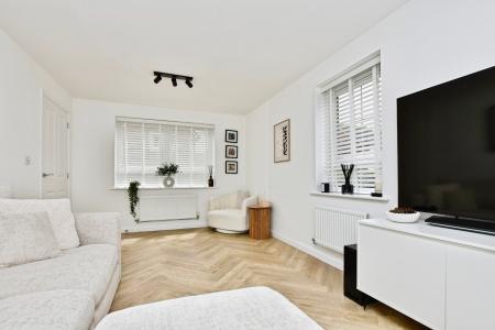 3 bedroom Detached house to let in Musselburgh Way, Lincolnshire, Bourne, PE10