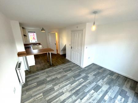 3 bedroom Semi-detached house to let in Swift Gardens, Kirton, PE20