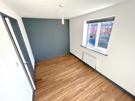 3 bedroom Semi-detached house to let in Swift Gardens, Kirton, PE20