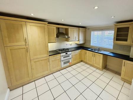 3 bedroom Semi-detached house to let in Oldman Close, Wyberton, PE21
