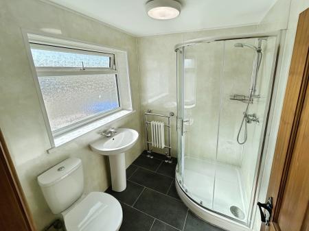 3 bedroom Semi-detached house to let in 9 Main Road, Brothertoft, PE20