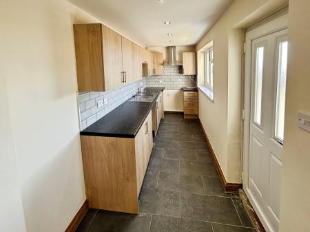 3 bedroom Semi-detached house to let in 9 Main Road, Brothertoft, PE20