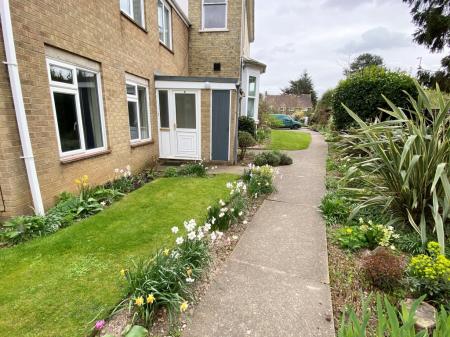 2 bedroom Flat to let in 132 Spilsby Road, Boston, PE21