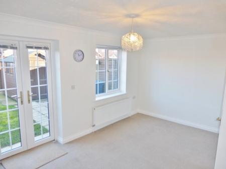 3 bedroom Semi-detached house to let in Berkeley Place, Boston, PE21