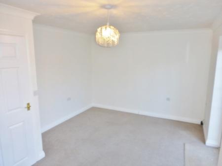 3 bedroom Semi-detached house to let in Berkeley Place, Boston, PE21