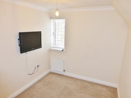 3 bedroom Semi-detached house to let in Berkeley Place, Boston, PE21