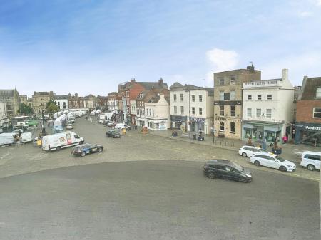 2 bedroom Flat to let in 36-39 Market Place, Boston, PE21