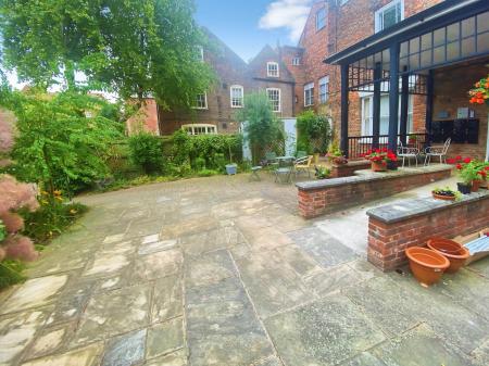 2 bedroom Flat to let in South Street, Boston, PE21