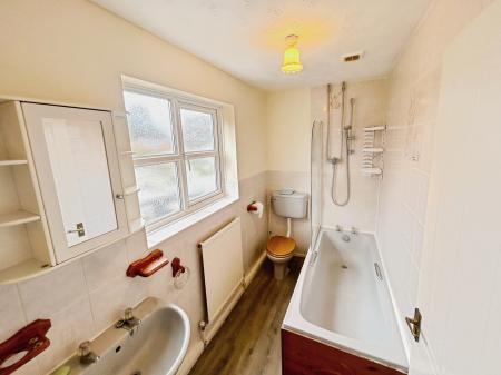 2 bedroom Semi-detached house to let in St Nicholas Close, Boston, PE21