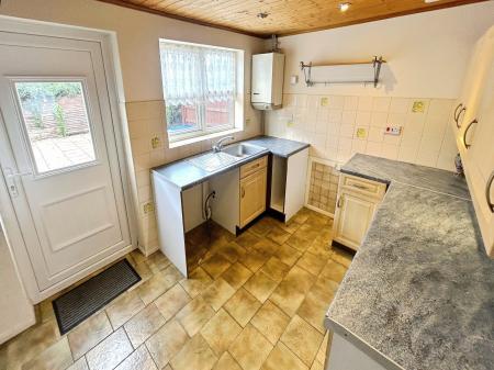 2 bedroom Semi-detached house to let in St Nicholas Close, Boston, PE21