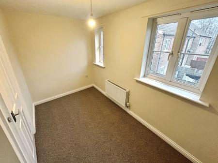 2 bedroom End of terrace house to let in The Paddock, Kirton, PE20