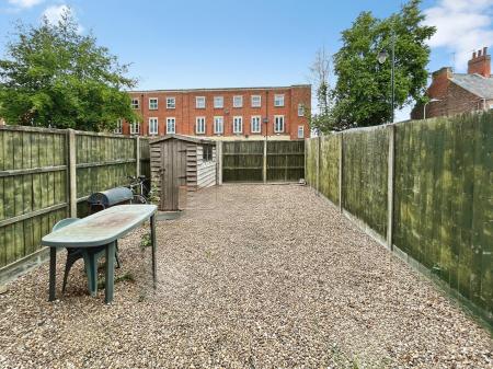 4 bedroom Town house to let in Elsham Terrace, Haven Village, Boston, PE21