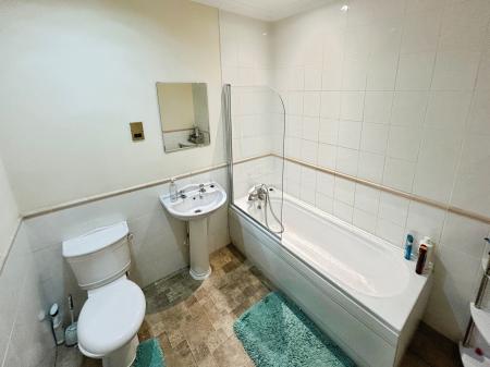 4 bedroom Town house to let in Elsham Terrace, Haven Village, Boston, PE21