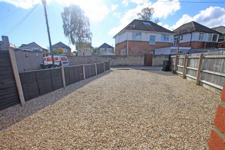 1 bedroom Maisonette for sale in Castle Lane West, Bournemouth