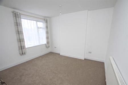 1 bedroom Maisonette for sale in Castle Lane West, Bournemouth