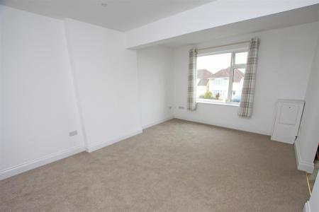 1 bedroom Maisonette for sale in Castle Lane West, Bournemouth