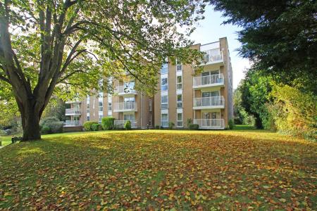 1 bedroom Flat for sale in St. Anthonys Road, Bournemouth