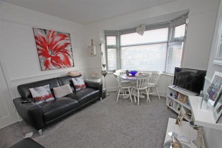 1 bedroom Maisonette for sale in Boundary Road, Bournemouth