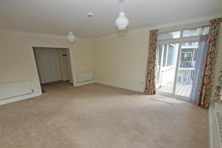 2 bedroom Flat for sale in Lindsay Road, Poole
