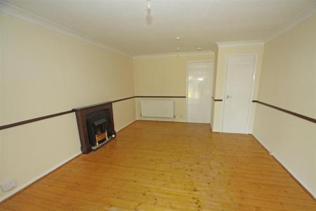 2 bedroom End of terrace house for sale in Sway Gardens, Bournemouth