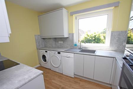 3 bedroom Apartment for sale in Queens Park West Drive, Bournemouth