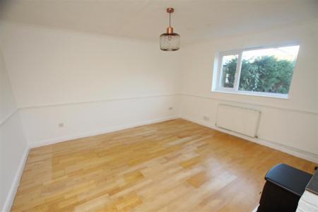 4 bedroom End of terrace house for sale in Slades Farm Road, Bournemouth